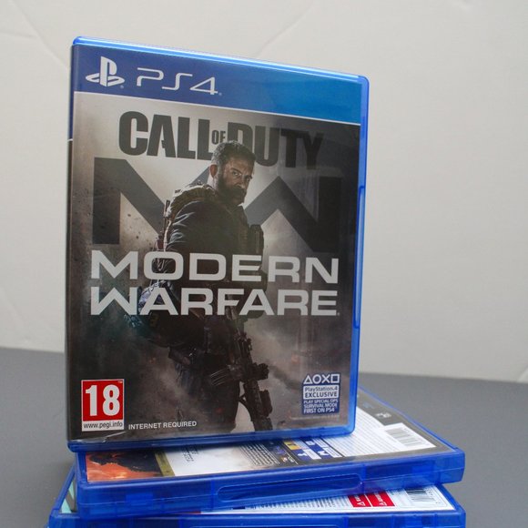 PS4 CALL OF DUTY: MODERN WARFARE - Picture 1 of 3